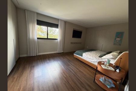 Casa de condomínio à venda com 213m², 3 quartos e 2 vagas Casa de condomínio à venda com 213m², 3 quartos e 2 vagasQuarto