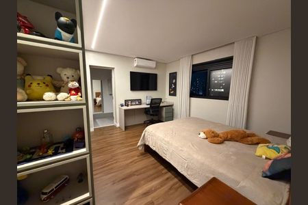 Casa de condomínio à venda com 213m², 3 quartos e 2 vagas Casa de condomínio à venda com 213m², 3 quartos e 2 vagasQuarto