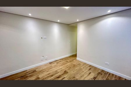 Sala de casa para alugar com 2 quartos, 100m² em Parque Continental I, Guarulhos