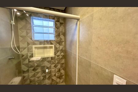Casa para alugar com 100m², 2 quartos e sem vagaBanheiro da Suíte