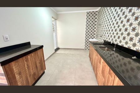 Casa para alugar com 100m², 2 quartos e sem vagaÁrea de Serviço