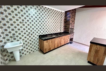 Casa para alugar com 100m², 2 quartos e sem vagaÁrea de Serviço
