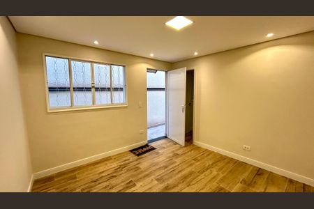 Sala de casa para alugar com 2 quartos, 100m² em Parque Continental I, Guarulhos