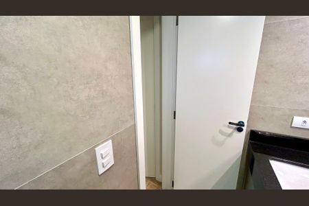 Casa para alugar com 100m², 2 quartos e sem vagaBanheiro da Suíte
