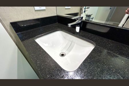 Casa para alugar com 100m², 2 quartos e sem vagaBanheiro da Suíte