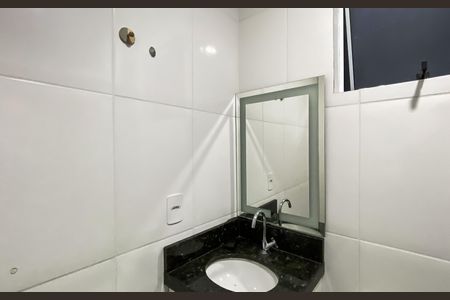 Banheiro  de apartamento à venda com 1 quarto, 38m² em Vila Granada, São Paulo