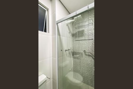 Banheiro de apartamento à venda com 1 quarto, 38m² em Vila Granada, São Paulo