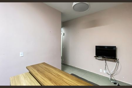 Sala/cozinha de apartamento à venda com 1 quarto, 38m² em Vila Granada, São Paulo
