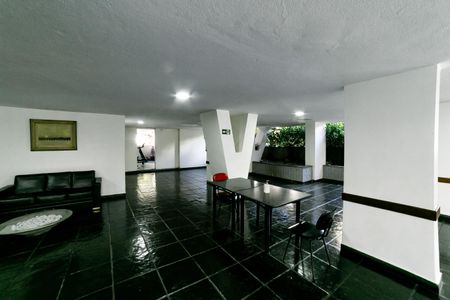 Apartamento para alugar com 70m², 2 quartos e 1 vagaÁrea comum - Salão de festas
