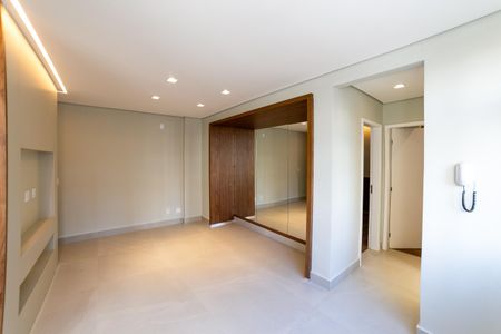 Apartamento para alugar com 70m², 2 quartos e 1 vagaSala