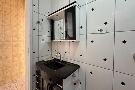 Casa para alugar com 195m², 3 quartos e 2 vagasBanheiro Social