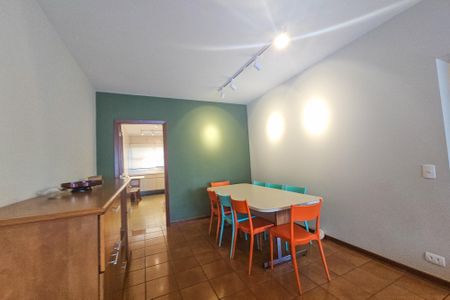 Apartamento para alugar com 117m², 3 quartos e 1 vaga
