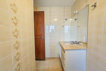 Apartamento para alugar com 117m², 3 quartos e 1 vaga