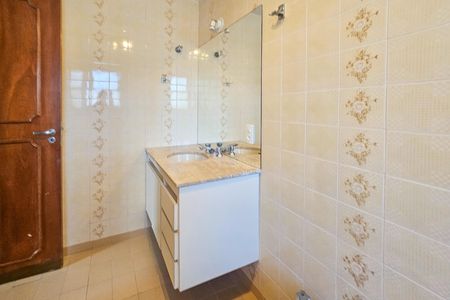 Apartamento para alugar com 117m², 3 quartos e 1 vaga