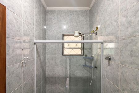Casa para alugar com 130m², 2 quartos e 1 vagaBanheiro 