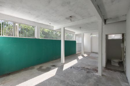 Casa para alugar com 130m², 2 quartos e 1 vagaQuintal