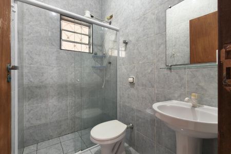 Casa para alugar com 130m², 2 quartos e 1 vagaBanheiro 