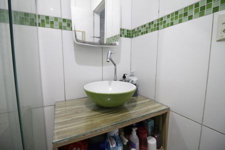 Casa para alugar com 52m², 2 quartos e sem vagaBanheiro