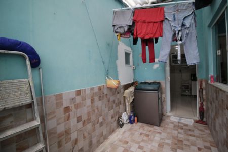 Casa para alugar com 52m², 2 quartos e sem vagaÁrea de Serviço