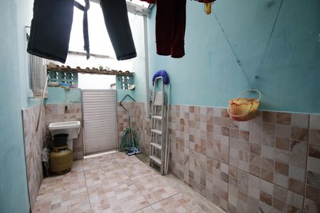 Casa para alugar com 52m², 2 quartos e sem vagaÁrea de Serviço