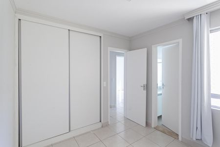 Apartamento para alugar com 57m², 2 quartos e 1 vagaSuíte 