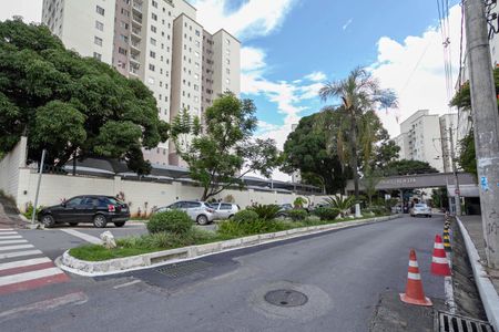 Apartamento para alugar com 57m², 2 quartos e 1 vagaFachada