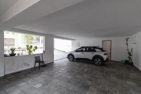 Casa para alugar com 560m², 5 quartos e 8 vagasGaragem 