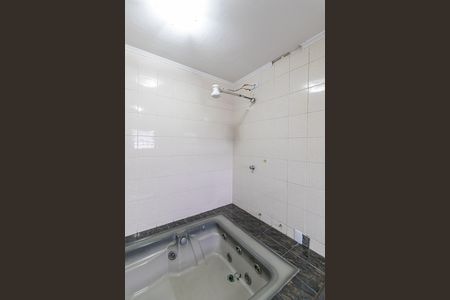 Casa para alugar com 560m², 5 quartos e 8 vagasBanheiro Suíte 1