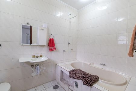 Casa para alugar com 560m², 5 quartos e 8 vagasBanheiro Suíte 2