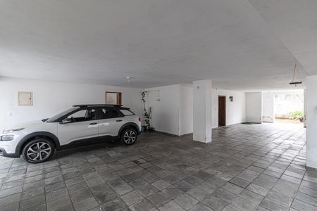 Casa para alugar com 560m², 5 quartos e 8 vagasGaragem 