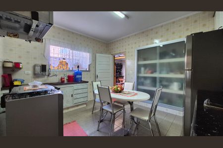 Casa à venda com 96m², 3 quartos e 1 vaga Casa à venda com 96m², 3 quartos e 1 vagaCozinha