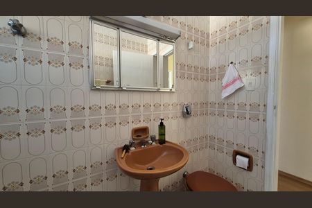 Casa à venda com 96m², 3 quartos e 1 vaga Casa à venda com 96m², 3 quartos e 1 vagaBanheiro