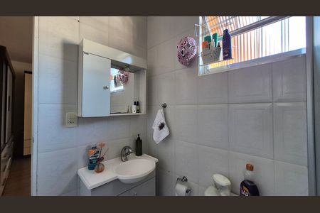 Casa à venda com 96m², 3 quartos e 1 vaga Casa à venda com 96m², 3 quartos e 1 vagaBanheiro da suíte