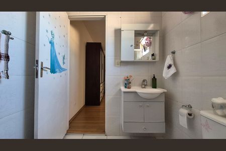Casa à venda com 96m², 3 quartos e 1 vaga Casa à venda com 96m², 3 quartos e 1 vagaBanheiro da suíte