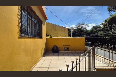 Casa à venda com 96m², 3 quartos e 1 vaga Casa à venda com 96m², 3 quartos e 1 vagaArea externa