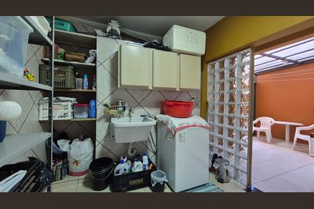 Casa à venda com 96m², 3 quartos e 1 vaga Casa à venda com 96m², 3 quartos e 1 vagaArea de serviço