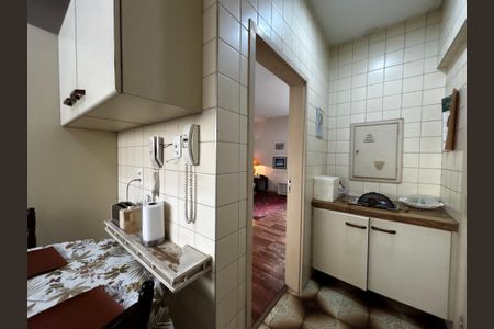 Apartamento à venda com 117m², 3 quartos e 2 vagas Apartamento à venda com 117m², 3 quartos e 2 vagasCozinha