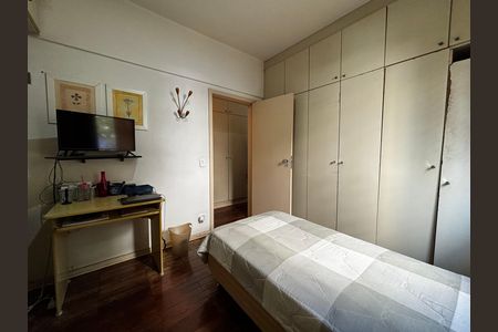 Apartamento à venda com 117m², 3 quartos e 2 vagas Apartamento à venda com 117m², 3 quartos e 2 vagasQuarto 1