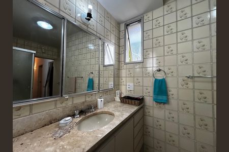 Apartamento à venda com 117m², 3 quartos e 2 vagas Apartamento à venda com 117m², 3 quartos e 2 vagasBanheiro 1