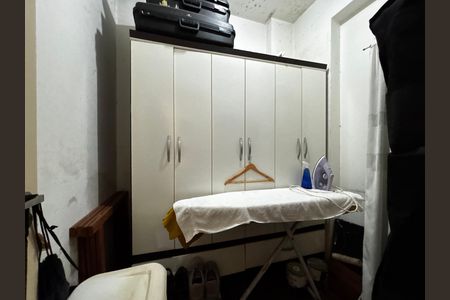 Apartamento à venda com 117m², 3 quartos e 2 vagas Apartamento à venda com 117m², 3 quartos e 2 vagasDespensa
