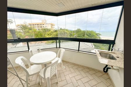 Apartamento para alugar com 63m², 2 quartos e 1 vagaVaranda
