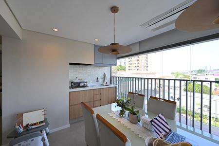 Apartamento à venda com 95m², 2 quartos e 2 vagas Apartamento à venda com 95m², 2 quartos e 2 vagasVaranda