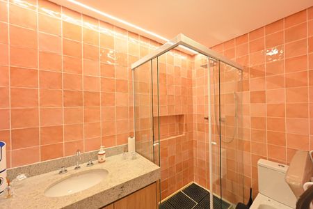 Apartamento à venda com 95m², 2 quartos e 2 vagas Apartamento à venda com 95m², 2 quartos e 2 vagasBanheiro Social