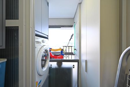 Apartamento à venda com 95m², 2 quartos e 2 vagas Apartamento à venda com 95m², 2 quartos e 2 vagasLavanderia