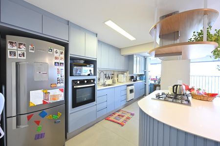 Apartamento à venda com 95m², 2 quartos e 2 vagas Apartamento à venda com 95m², 2 quartos e 2 vagasCozinha
