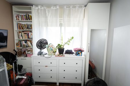 Quarto 3 de apartamento à venda com 3 quartos, 81m² em Higienópolis, Porto Alegre