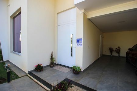 Casa de condomínio para alugar com 285m², 3 quartos e 6 vagas
