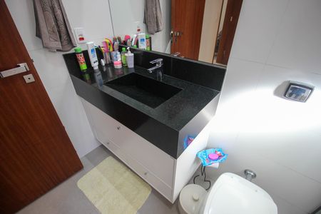 Casa de condomínio para alugar com 285m², 3 quartos e 6 vagas