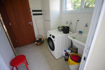 Casa de condomínio para alugar com 285m², 3 quartos e 6 vagas