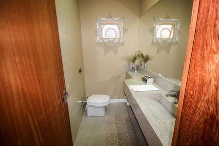 Casa de condomínio para alugar com 285m², 3 quartos e 6 vagas